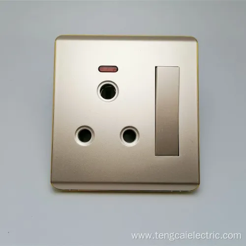 G Electrical Wall Light Switch Socket 3 Gang